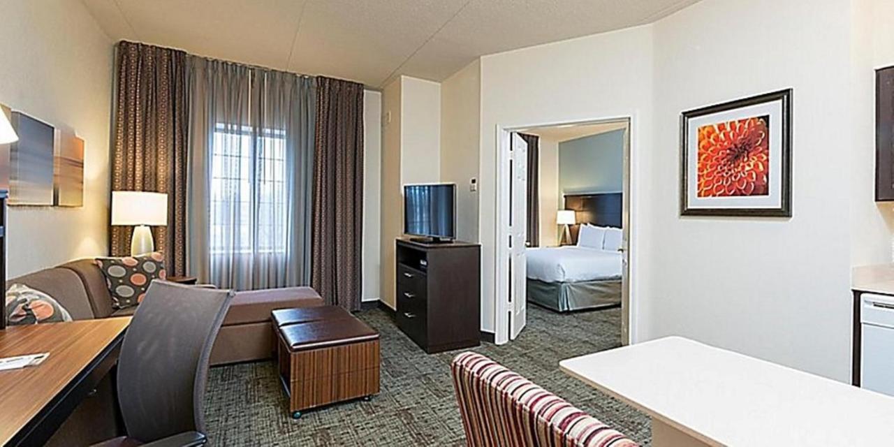Staybridge Suites Lincolnshire By Ihg Екстериор снимка