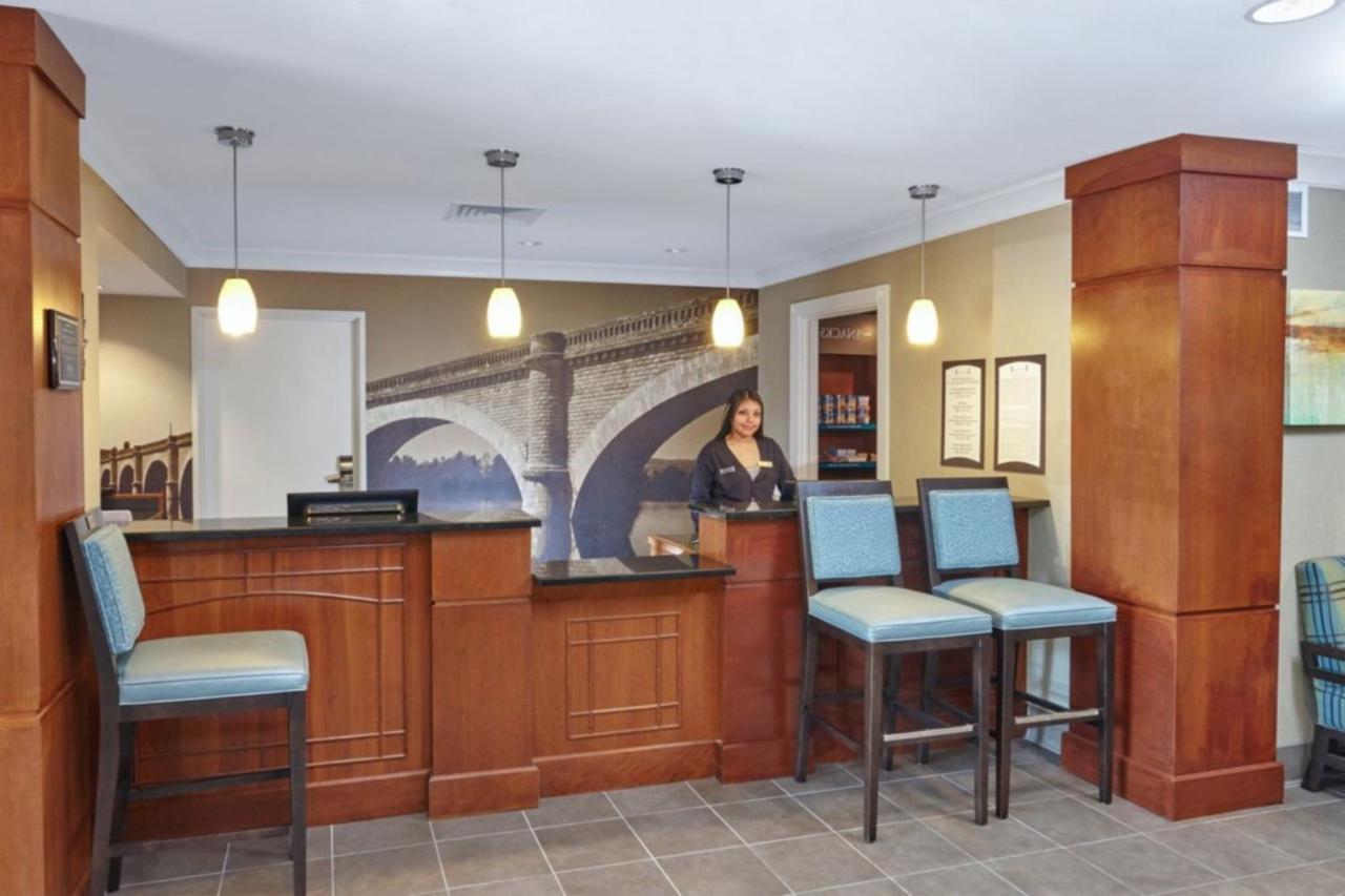 Staybridge Suites Lincolnshire By Ihg Екстериор снимка