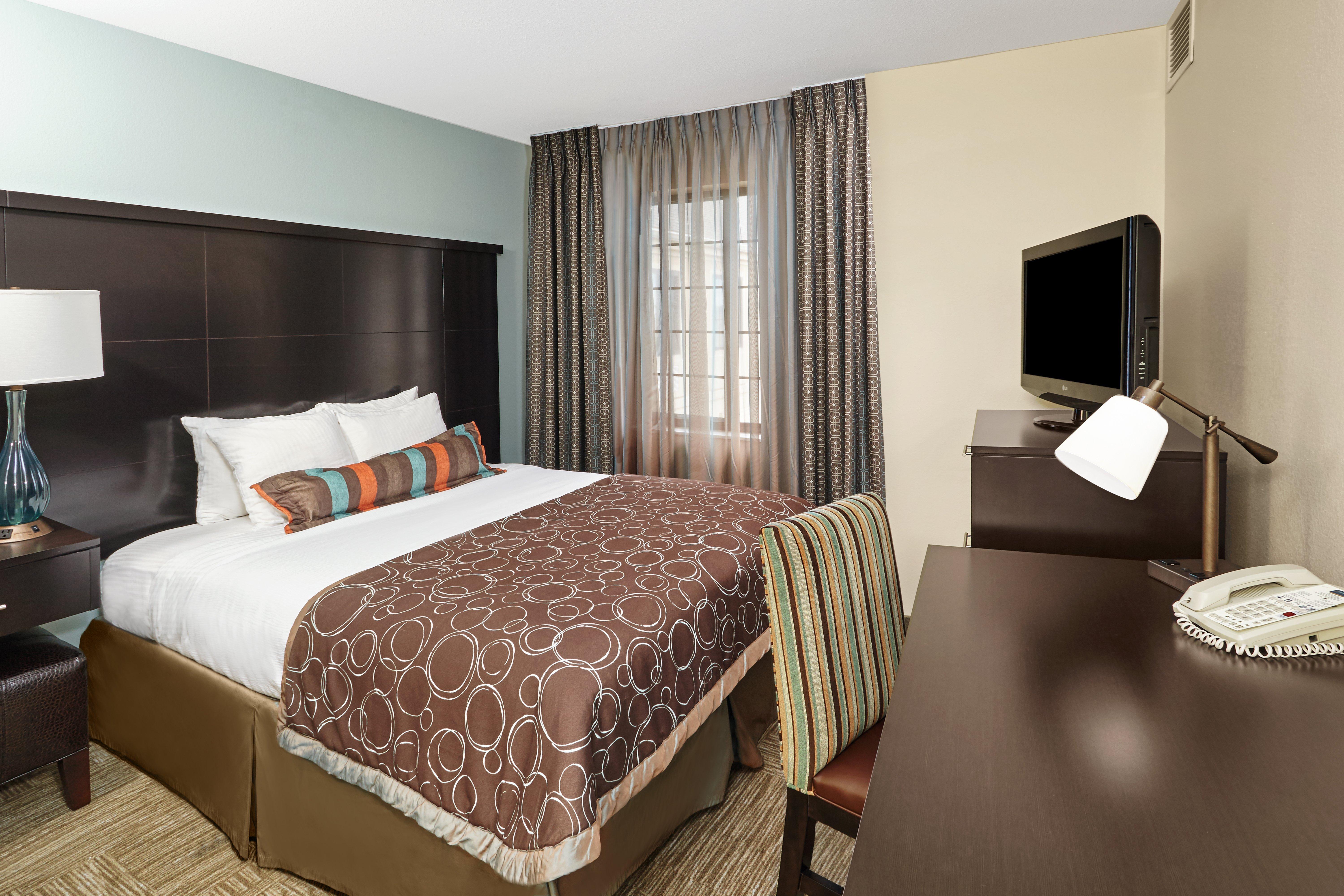 Staybridge Suites Lincolnshire By Ihg Екстериор снимка