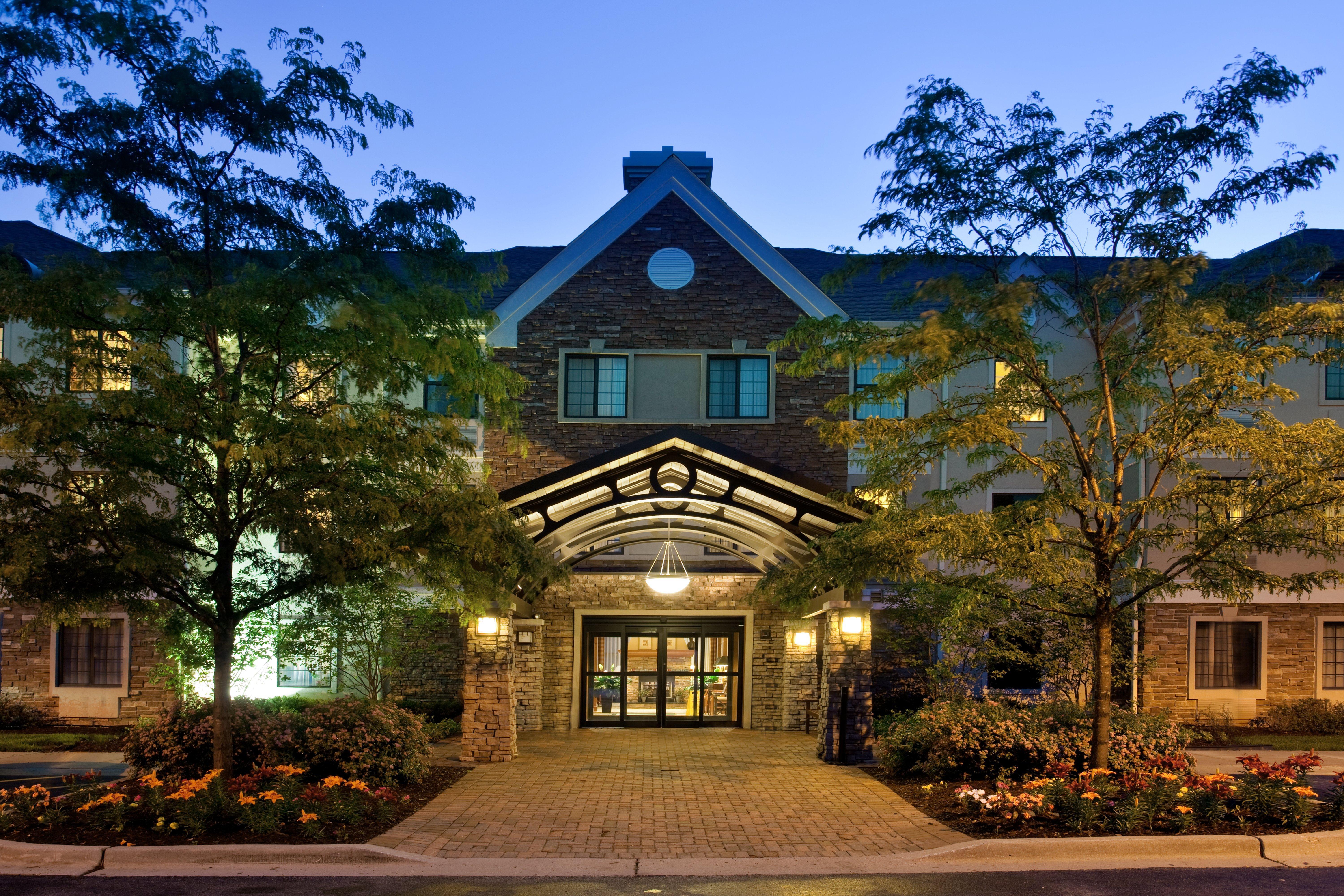 Staybridge Suites Lincolnshire By Ihg Екстериор снимка
