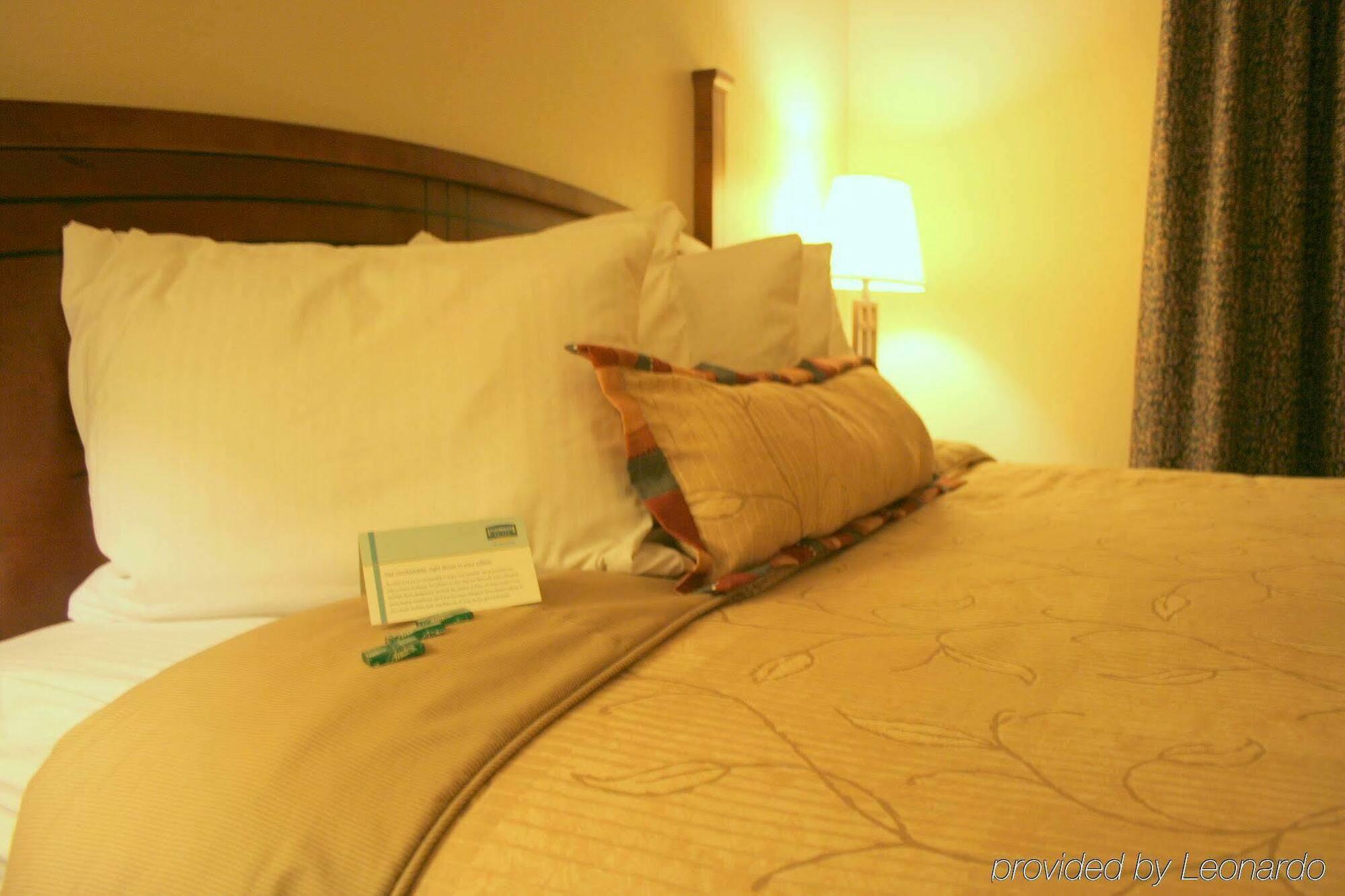 Staybridge Suites Lincolnshire By Ihg Екстериор снимка
